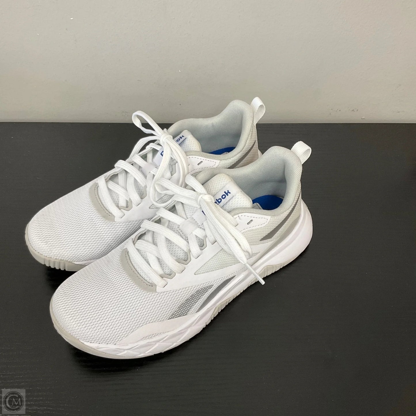Shoes Athletic By Reebok In White, Size: 6.5
