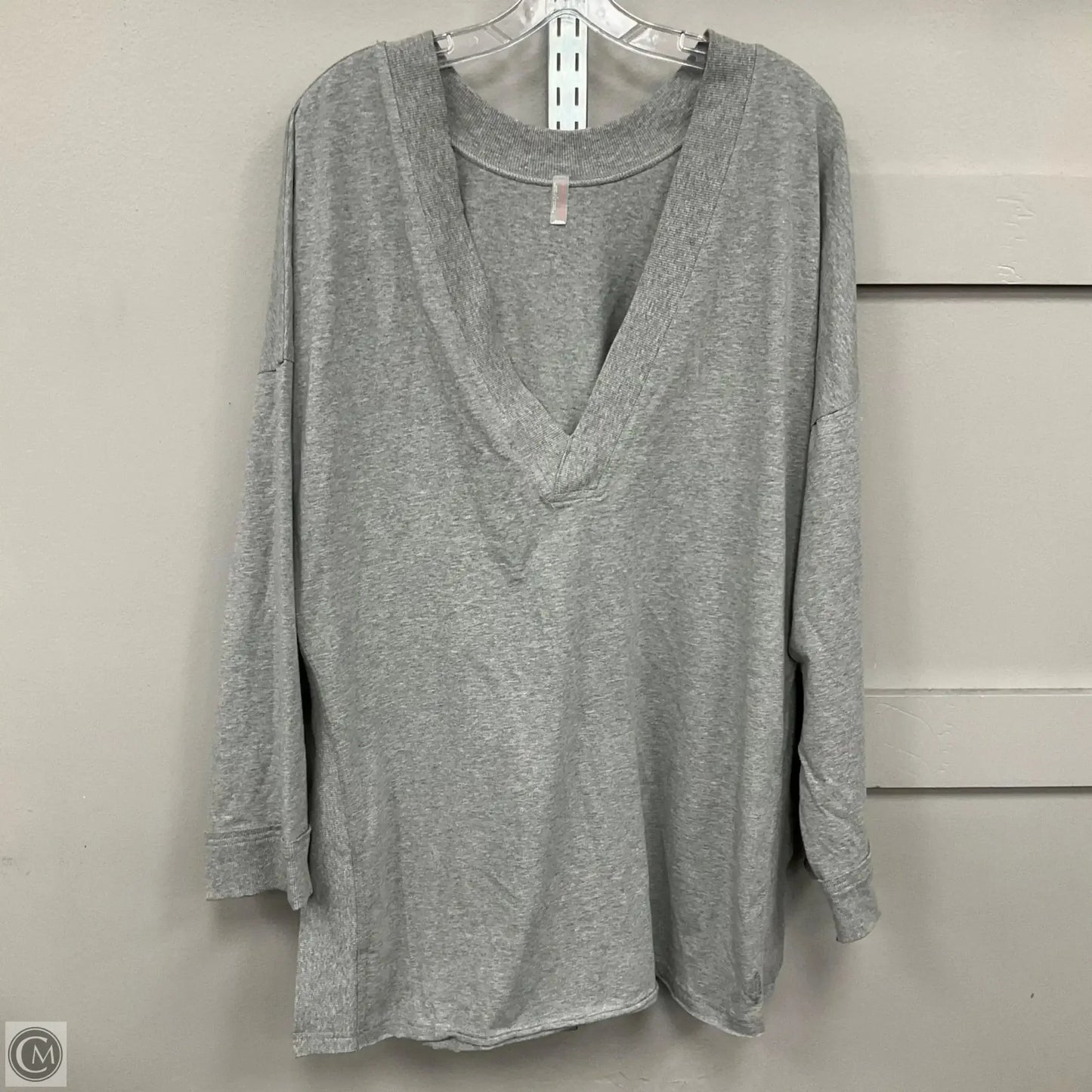 Top Long Sleeve By Free People In Grey, Size: L
