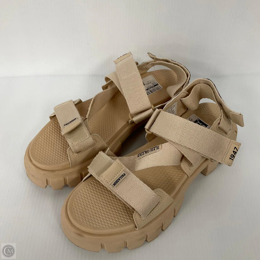 Sandal Flats By Clothes Mentor In Cream, Size: 7.5