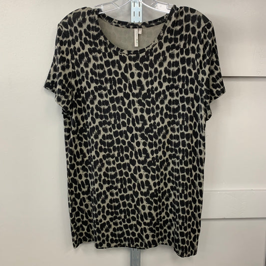 Top Short Sleeve By Banana Republic In Camouflage Print, Size: L