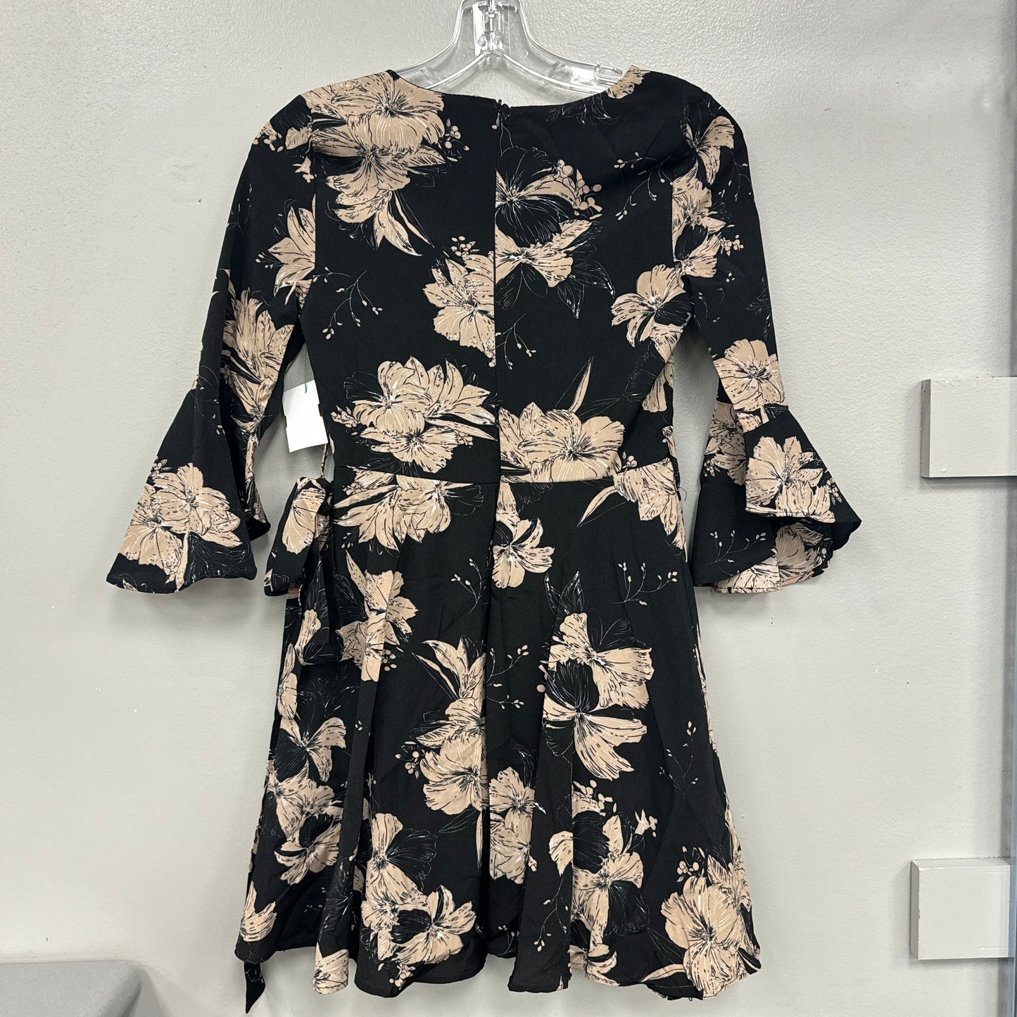 Dress Casual Midi By Clothes Mentor In Floral Print, Size: S