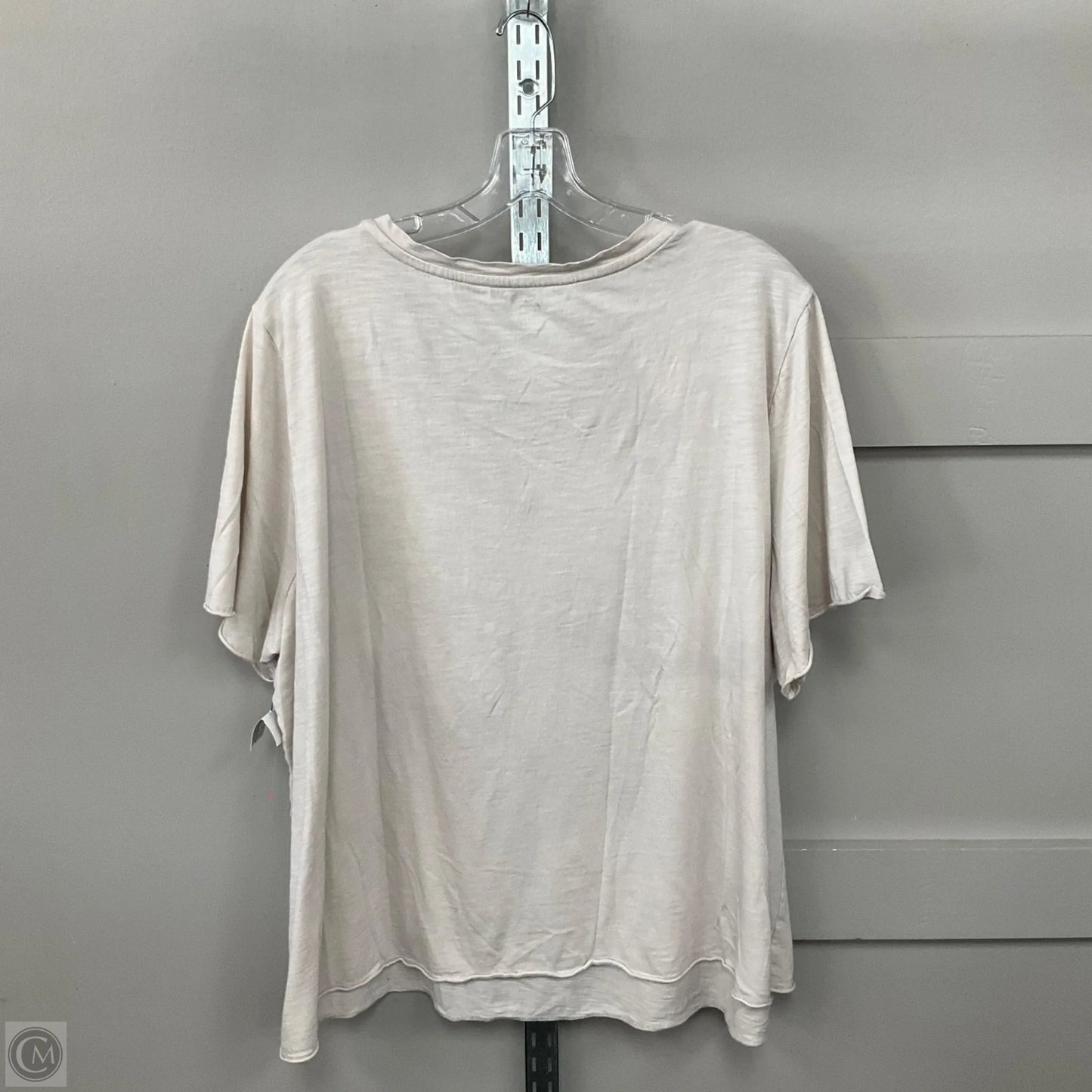 Top Short Sleeve By Cato In Cream, Size: 26