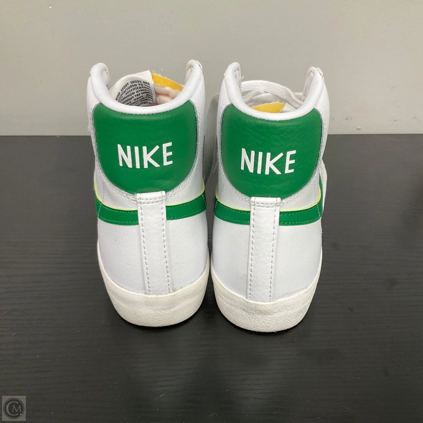 Shoes Athletic By Nike In White, Size: 10