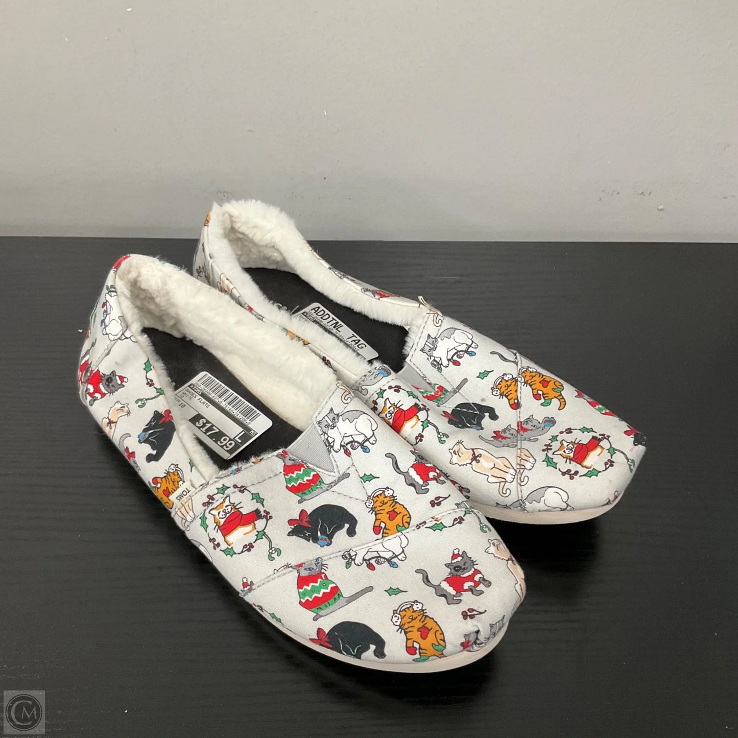 Shoes Flats By Toms In White, Size: 10