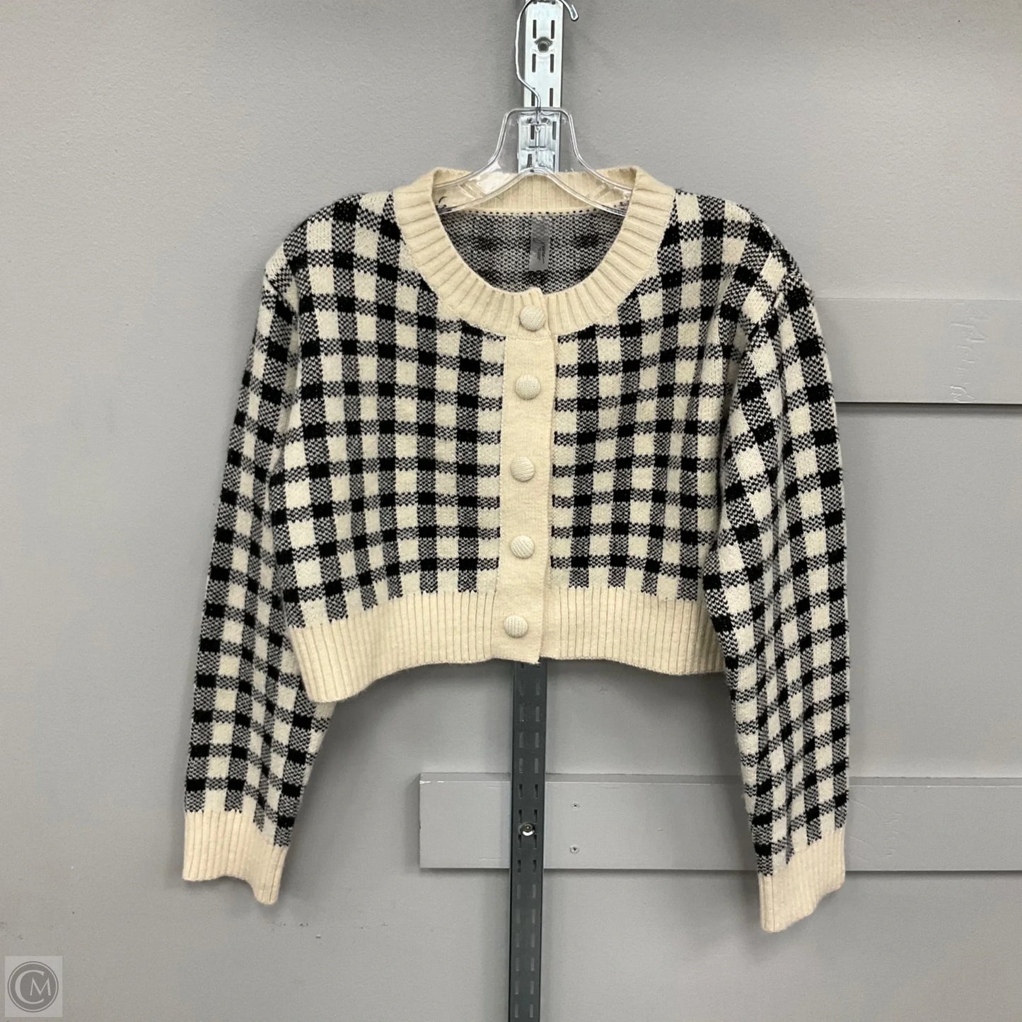 Sweater By Clothes Mentor In Plaid Pattern, Size: S