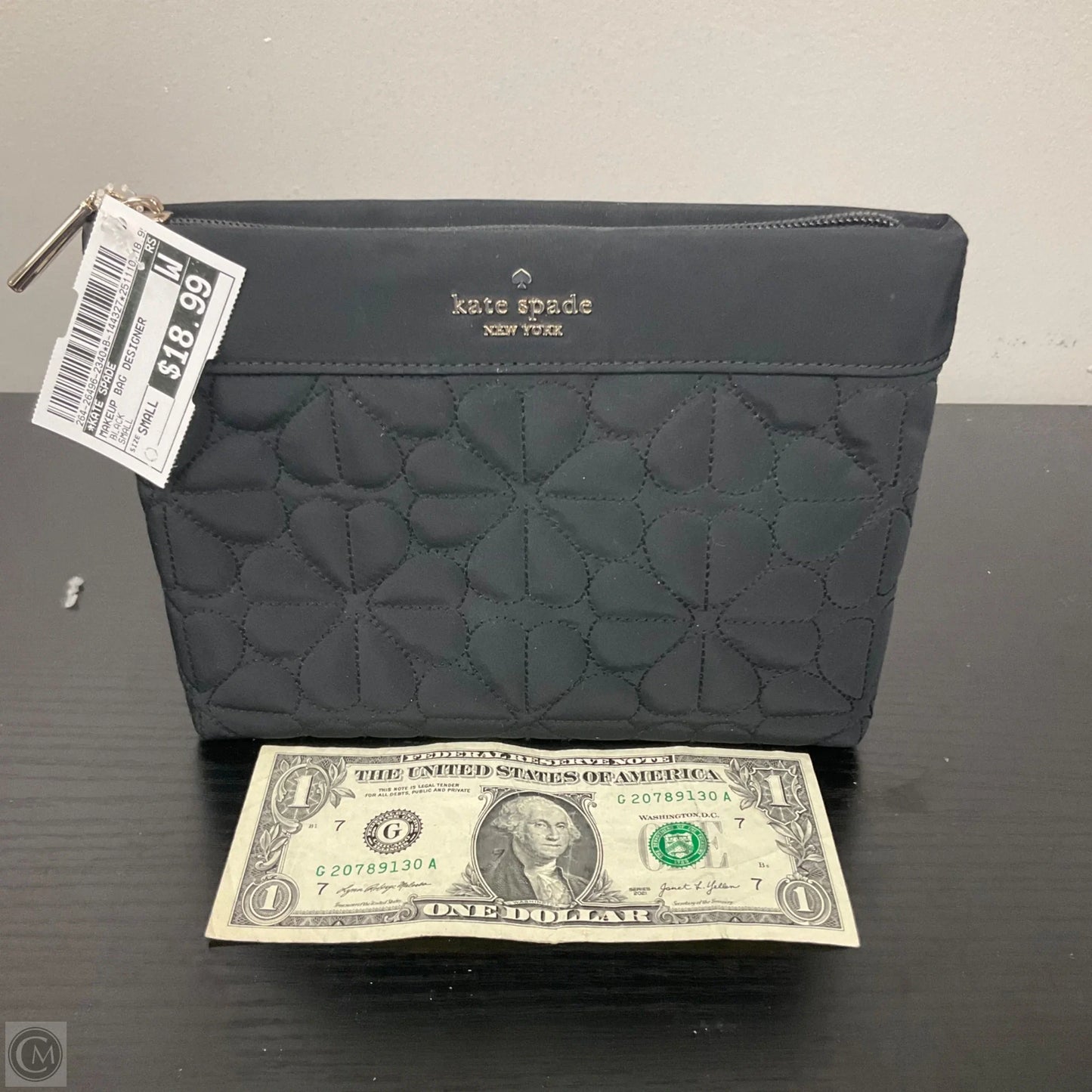 Makeup Bag Designer By Kate Spade, Size: Small