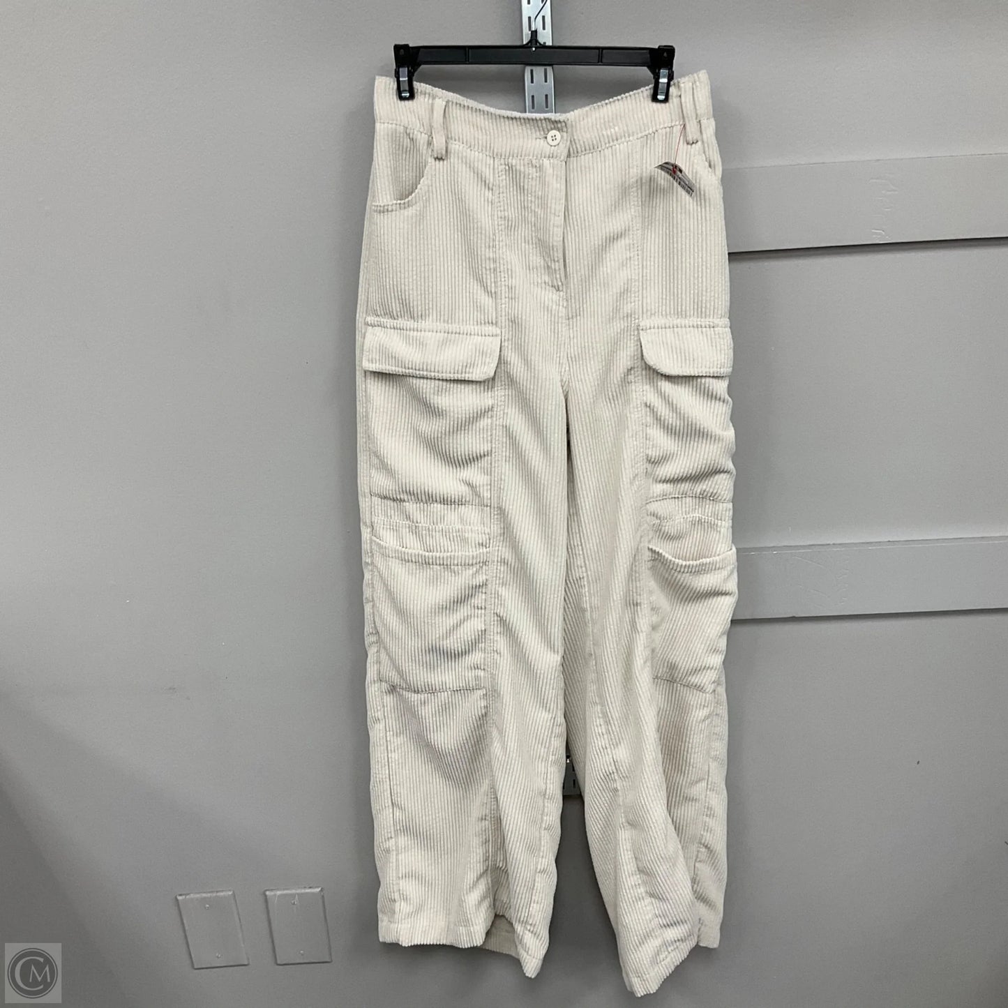 Pants Cargo & Utility By Clothes Mentor In Cream, Size: M
