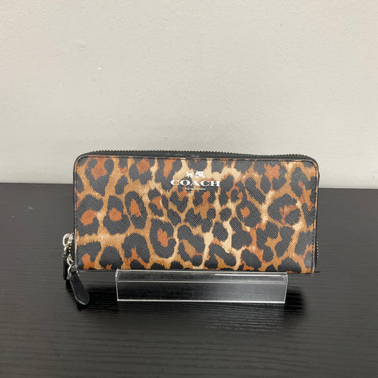 Wallet Designer By Coach In Animal Print, Size:Medium
