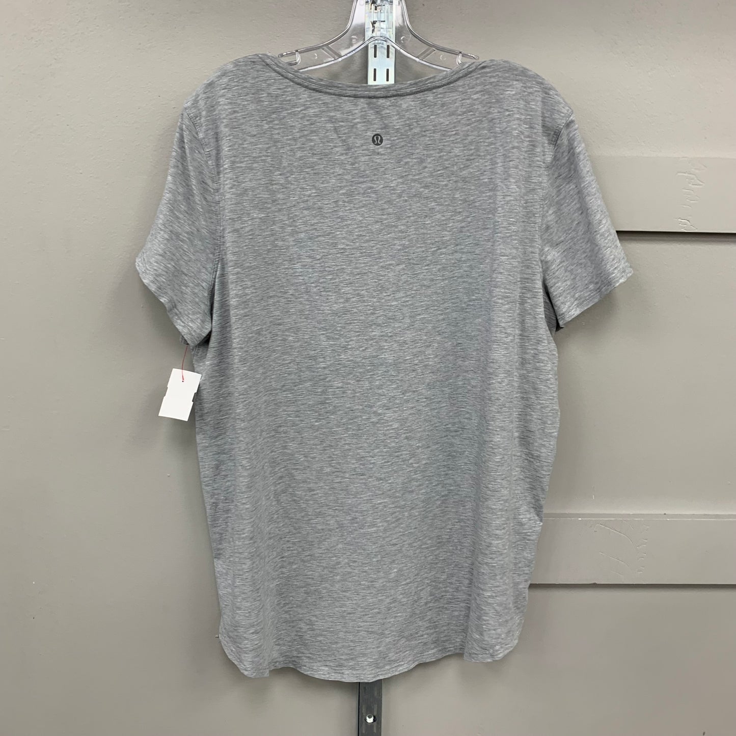 Athletic Top Ss By Lululemon In Grey, Size:Xxl