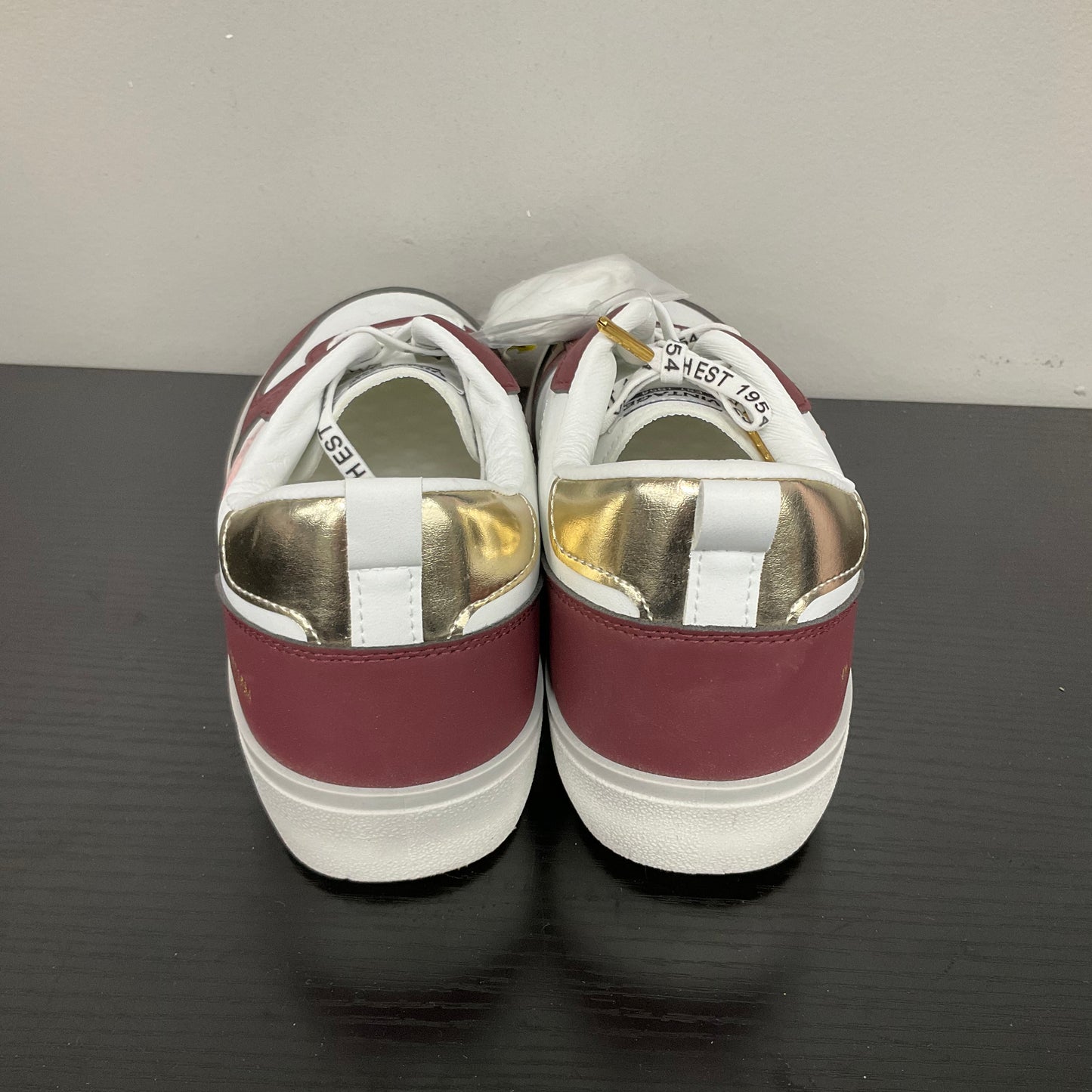 SHOES SNEAKERS by VINTAGE HAVANA In RED & WHITE, Size: 9