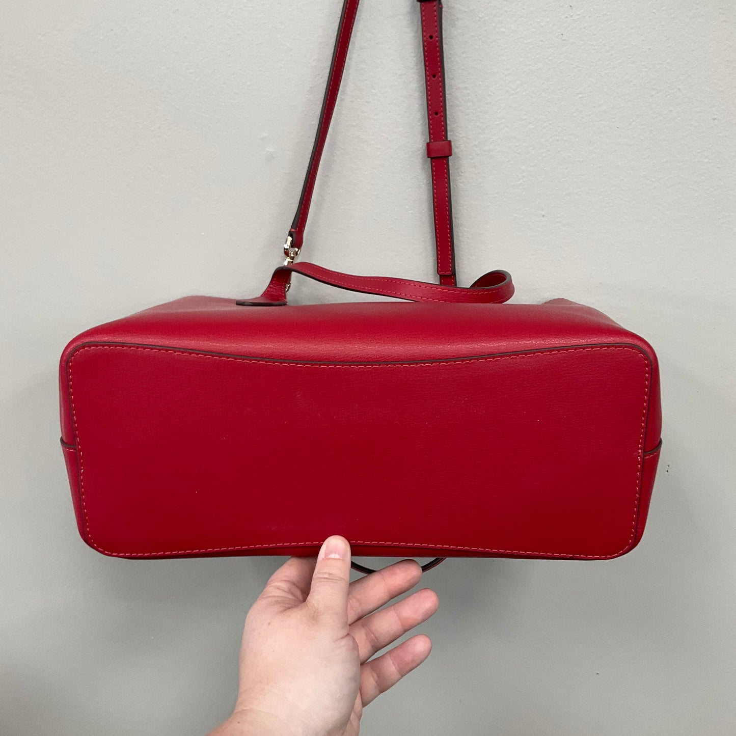 Crossbody Designer By Kate Spade In Red, Size:Medium