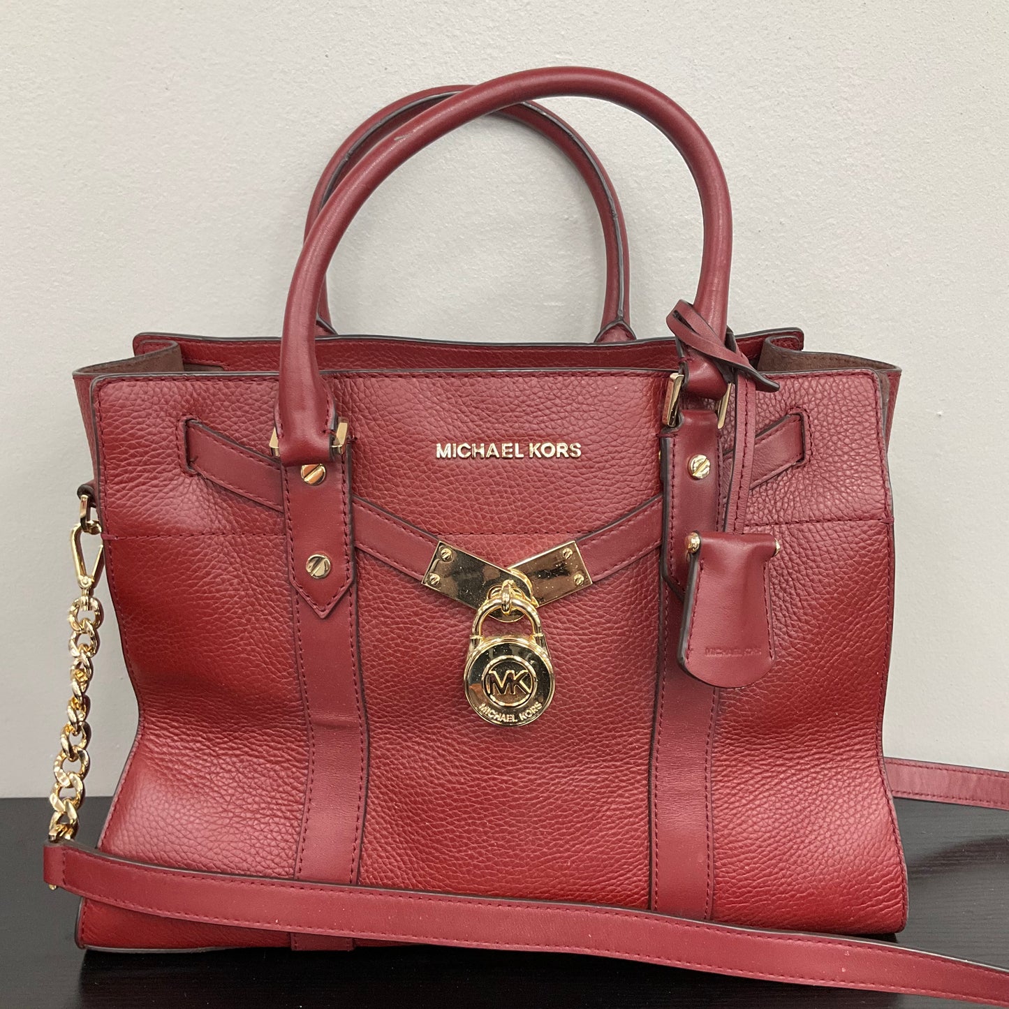 Handbag Designer By Michael Kors In Red, Size:Medium