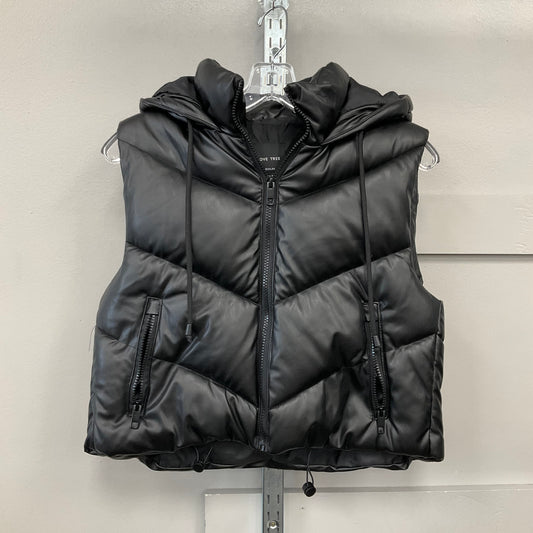 Vest Puffer & Quilted By Love Tree In Black, Size:M