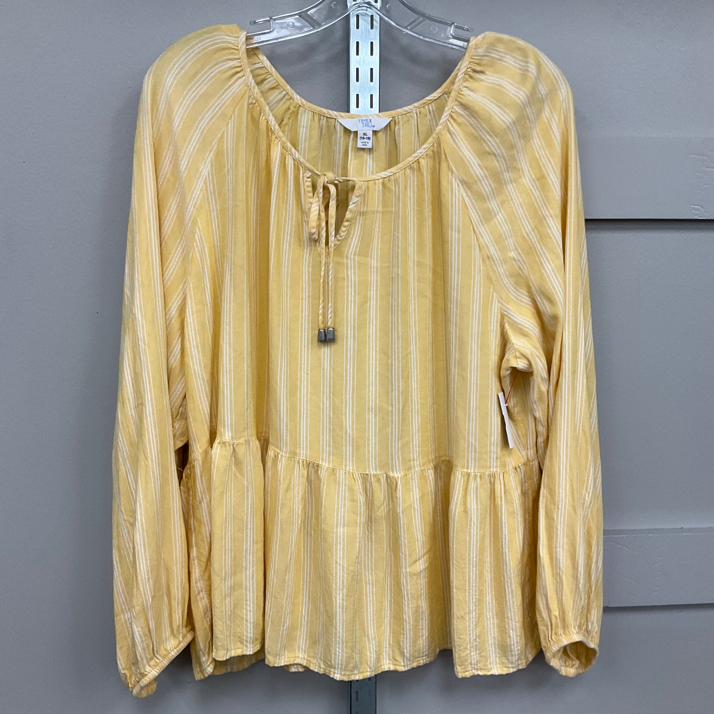 TOP LS by TIME AND TRU In YELLOW, Size: XL