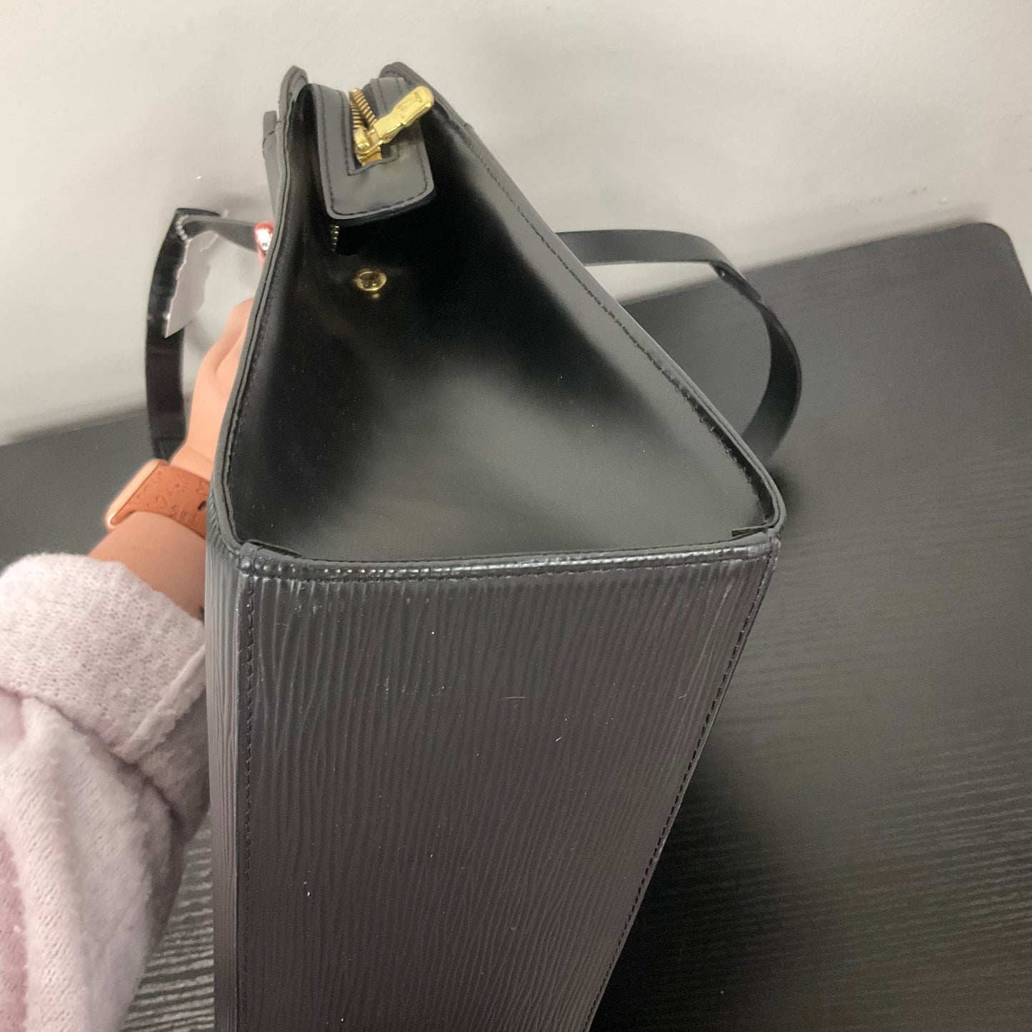 Handbag Luxury Designer By Louis Vuitton In Black, Size:Medium