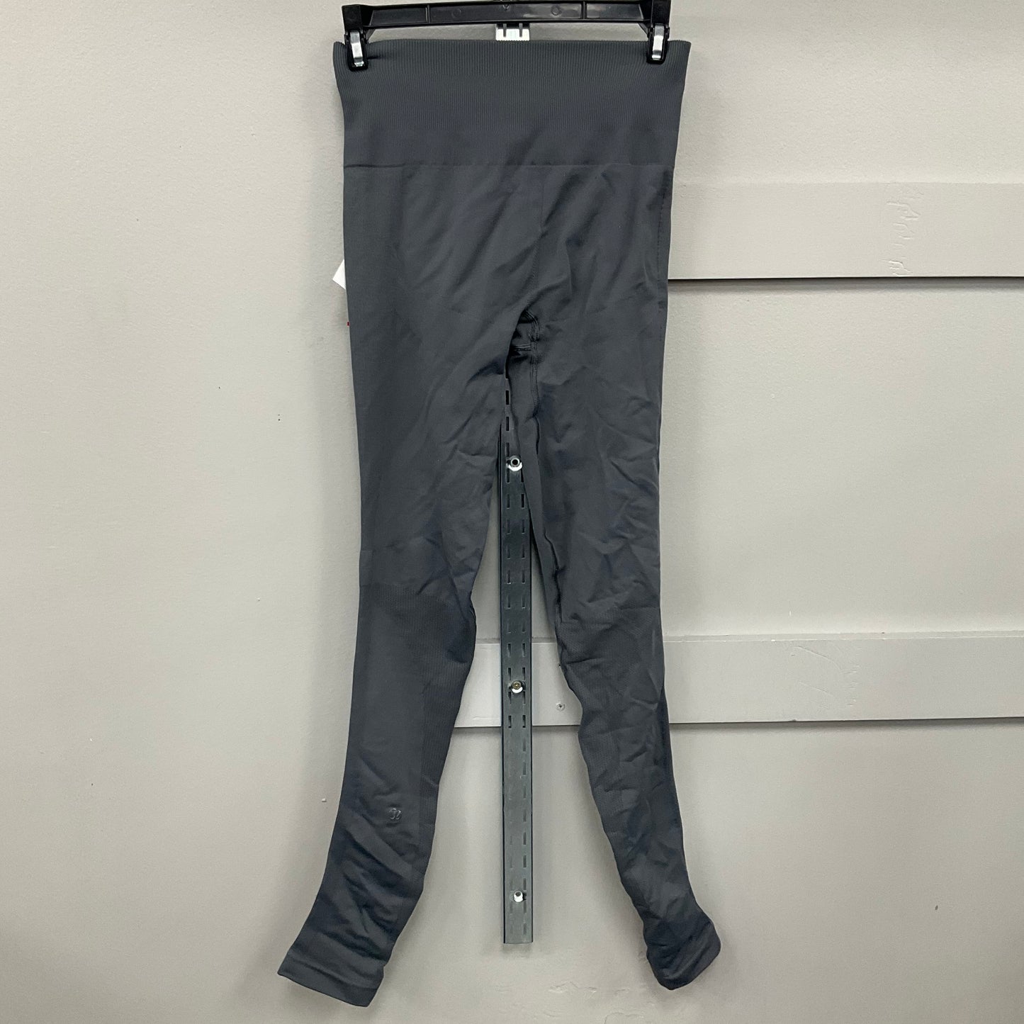 ATHLETIC LEGGINGS by LULULEMON In GREY, Size: 4