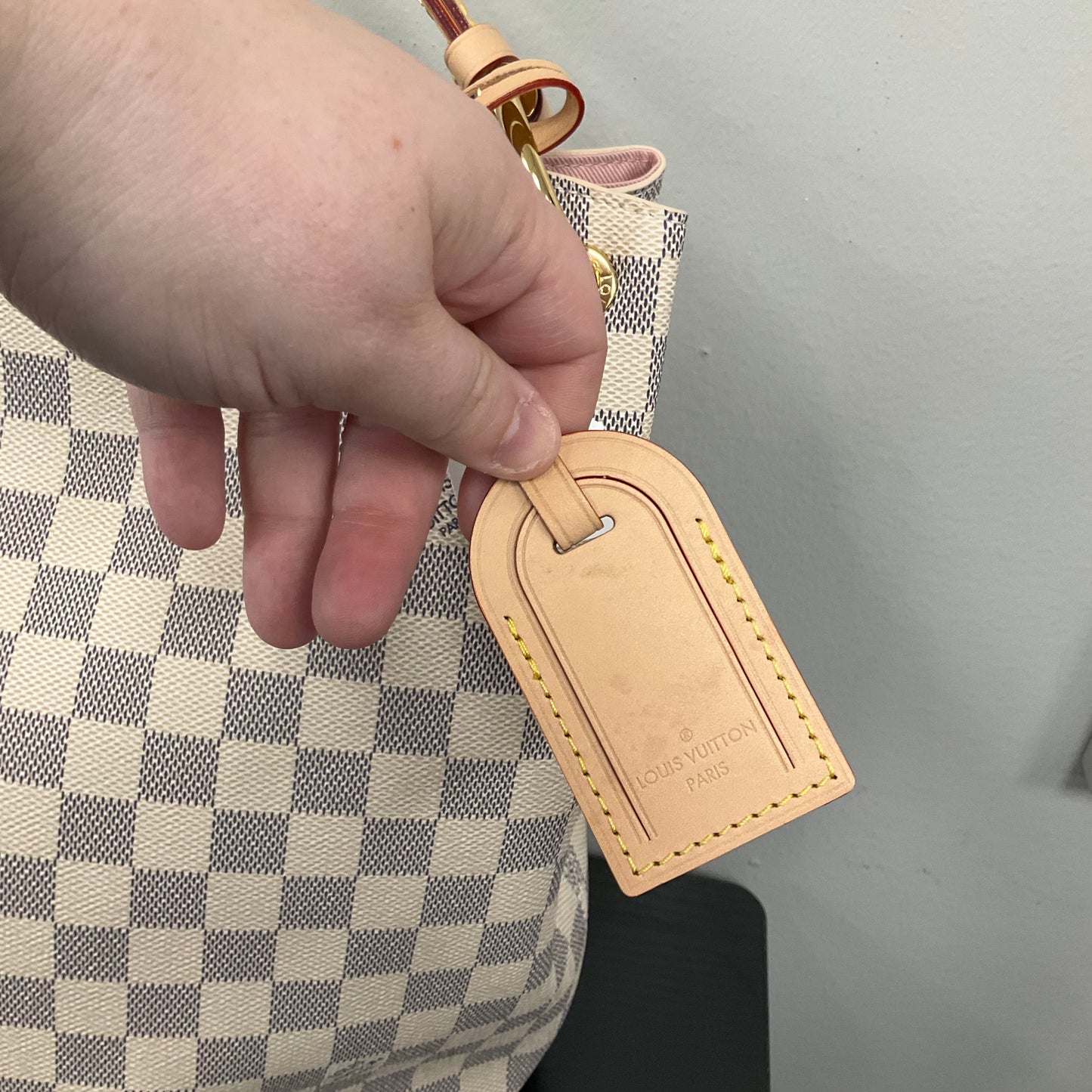 Handbag Luxury Designer By Louis Vuitton In Checkered Pattern, Size:Medium