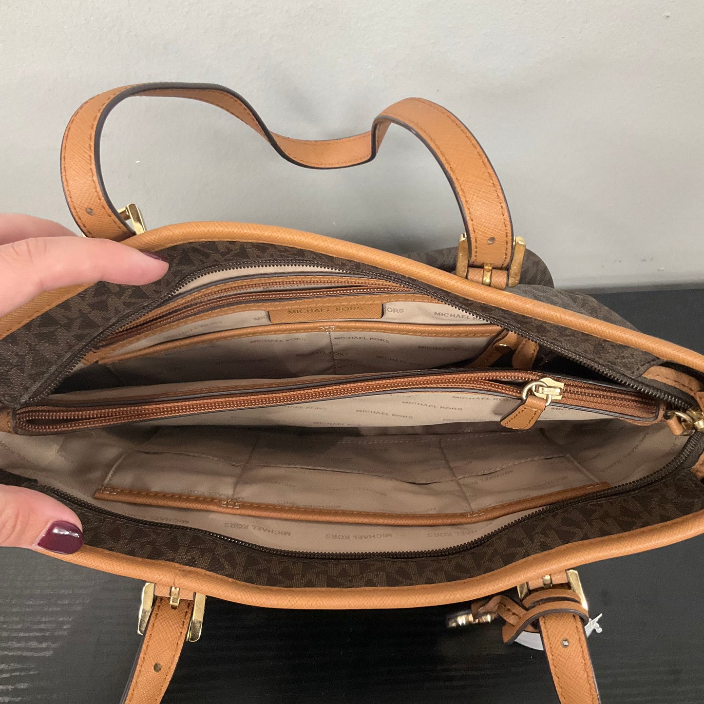 Handbag Designer By Michael Kors In Brown, Size:Medium