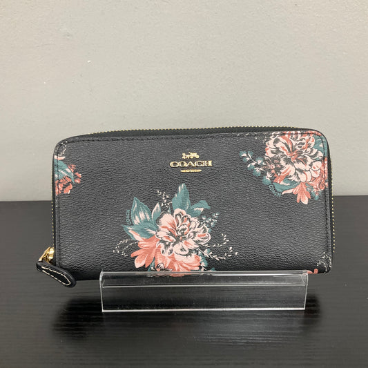 Wallet Designer By Coach In Floral Print, Size:Medium