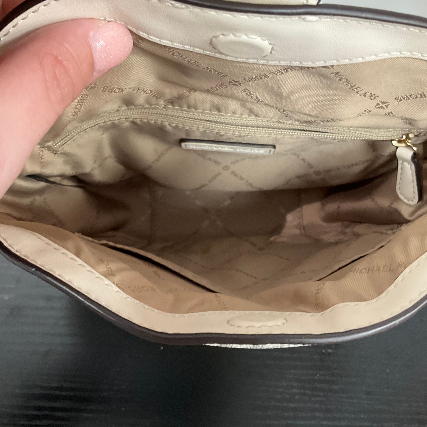 Crossbody Designer By Michael Kors In Cream, Size:Medium
