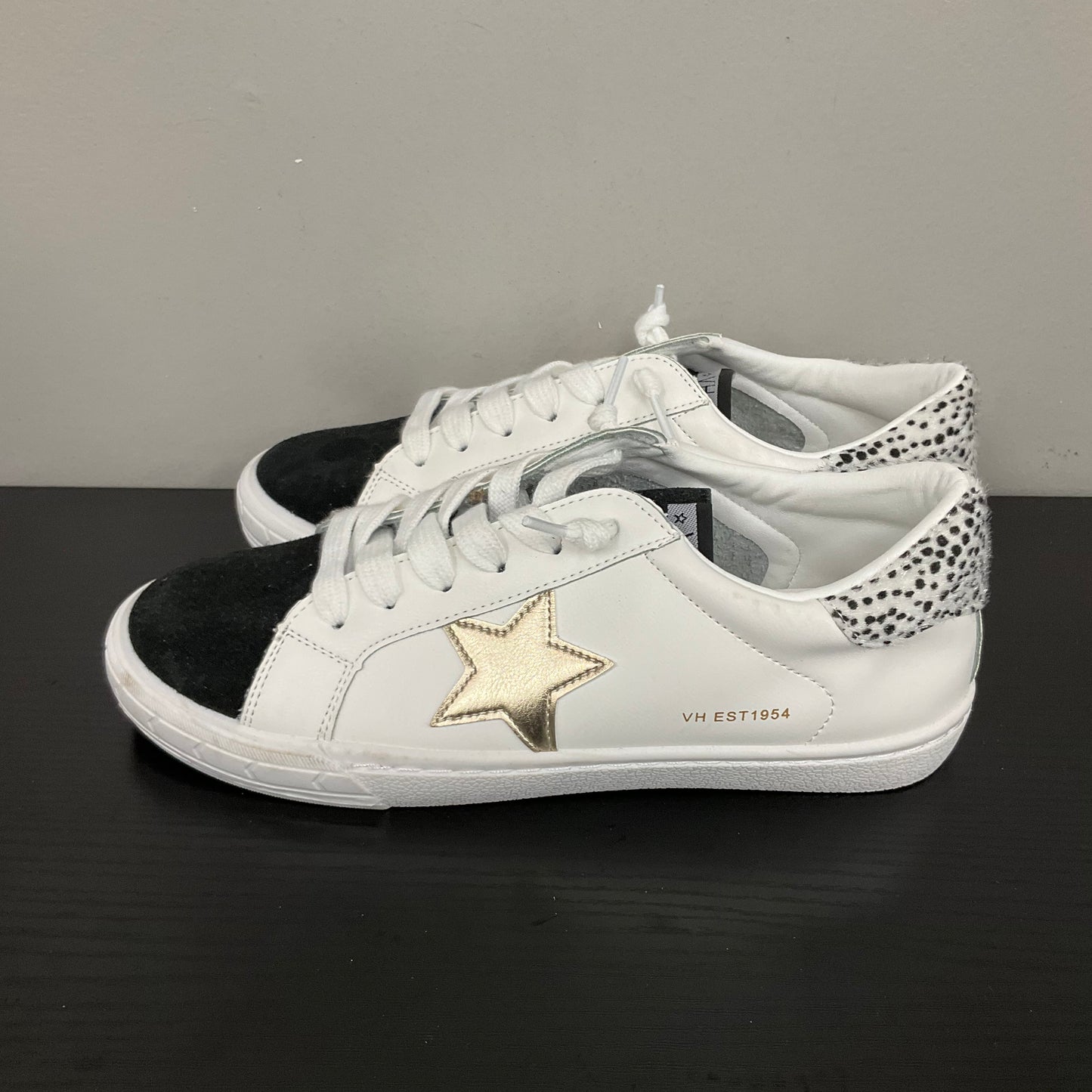 SHOES SNEAKERS by VINTAGE HAVANA In WHITE, Size: 9