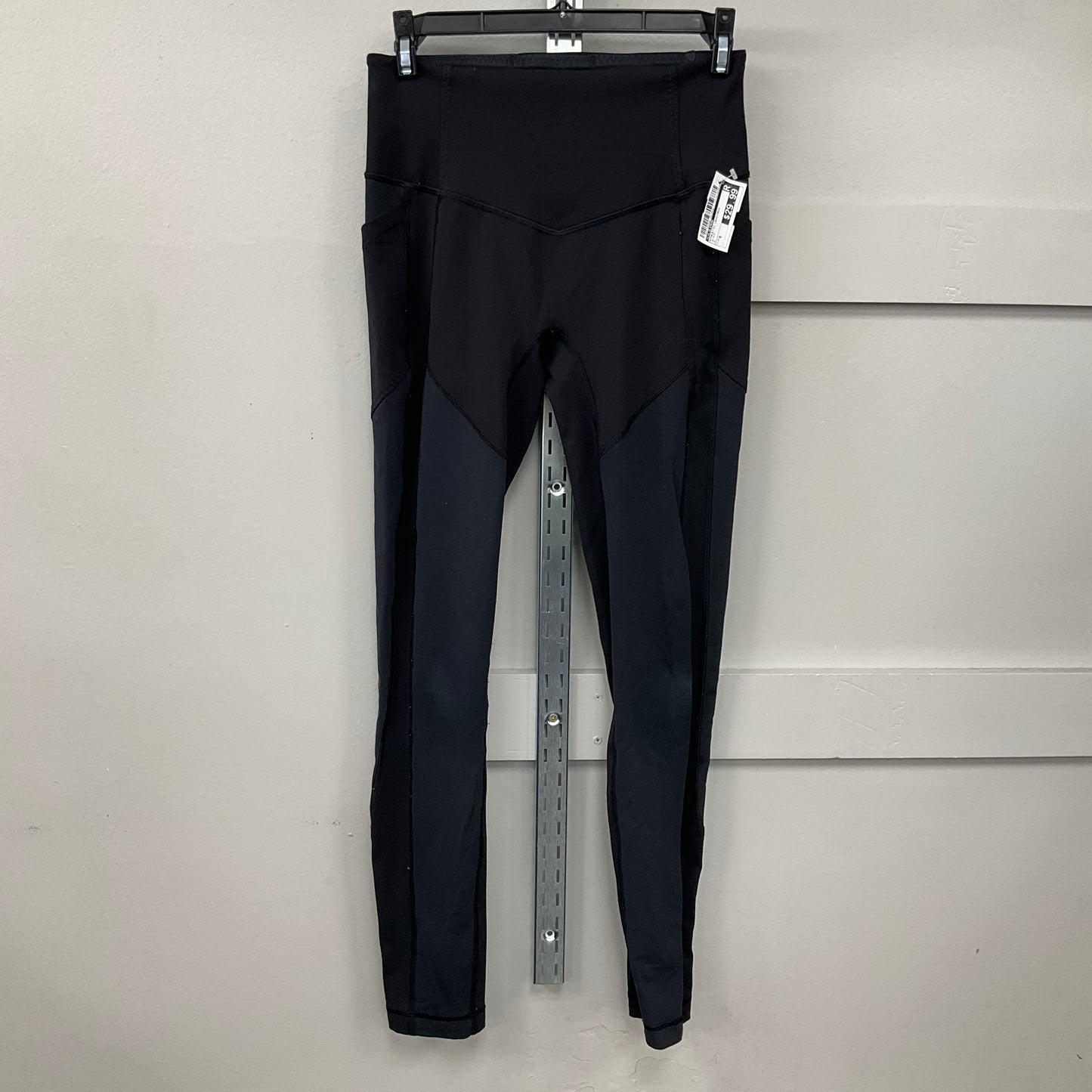 Athletic Leggings By Lululemon In Black, Size:6