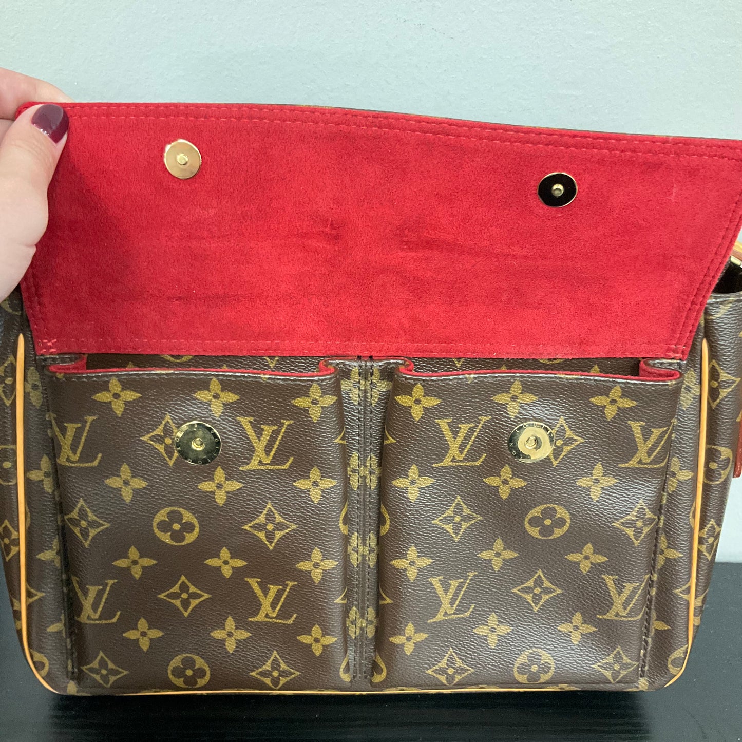 Handbag Luxury Designer By Louis Vuitton In Brown, Size:Medium