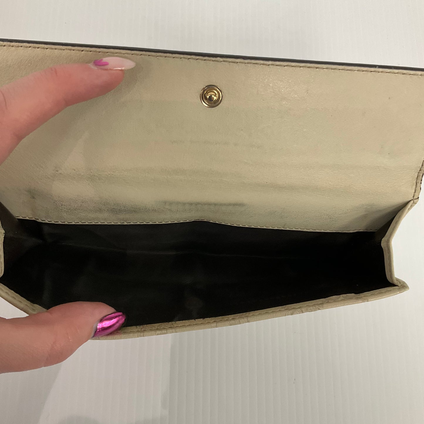 Wallet Luxury Designer By Gucci, Size: Large
