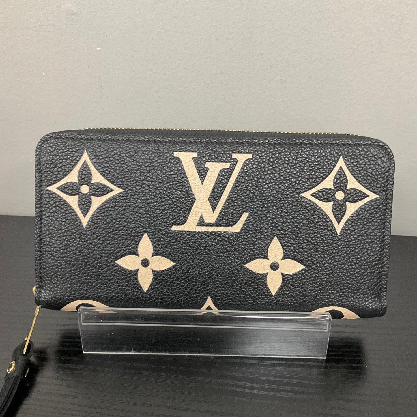 Zippy Wallet Luxury Designer By Louis Vuitton In Black & Cream, Size:Large