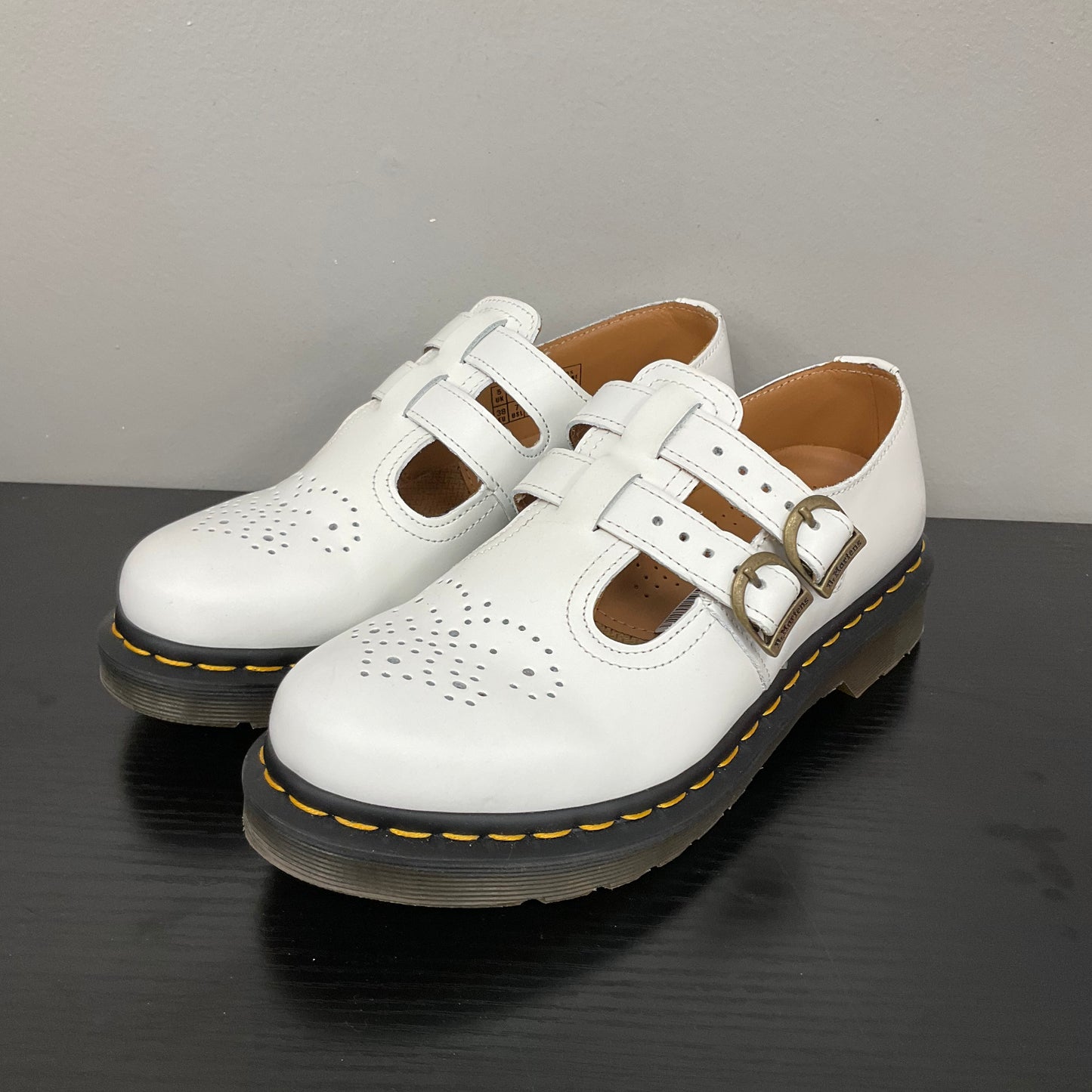 SHOES FLATS by DR MARTENS In WHITE, Size: 7