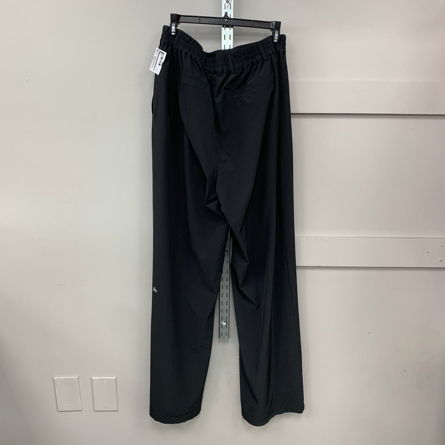 Athletic Pants By Alo In Black, Size:M