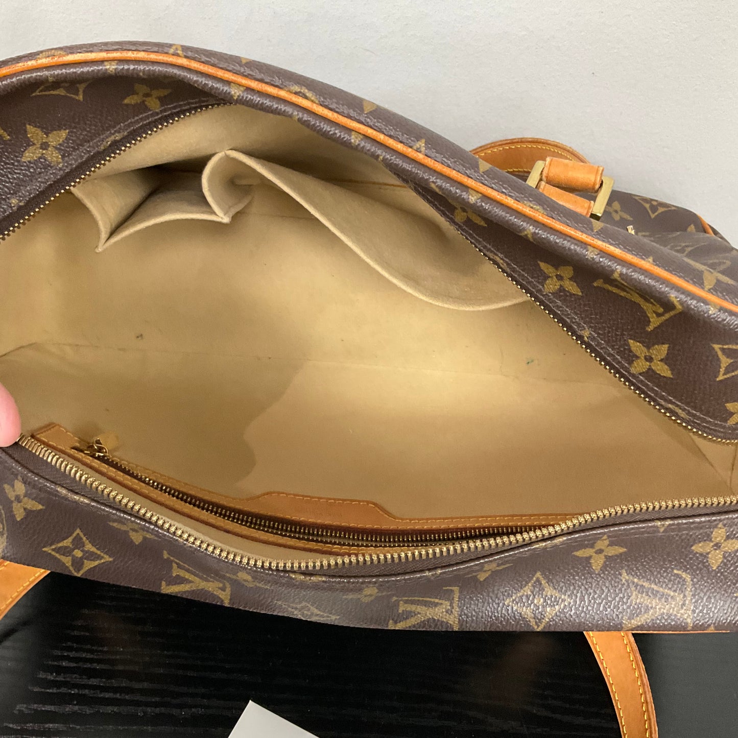 Handbag Luxury Designer By Louis Vuitton In Brown, Size:Medium