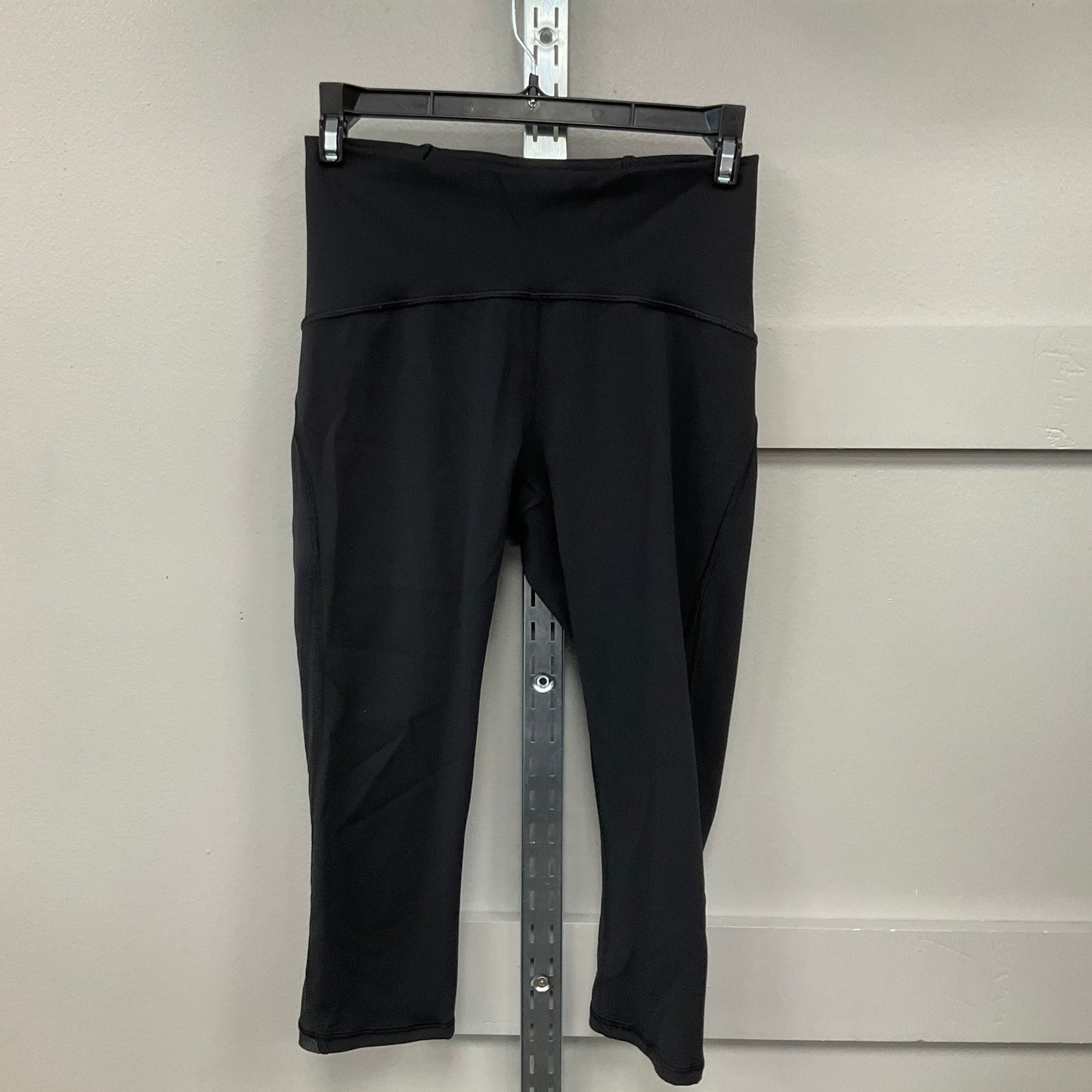Athletic Leggings By Lululemon Capris In Black, Size:6