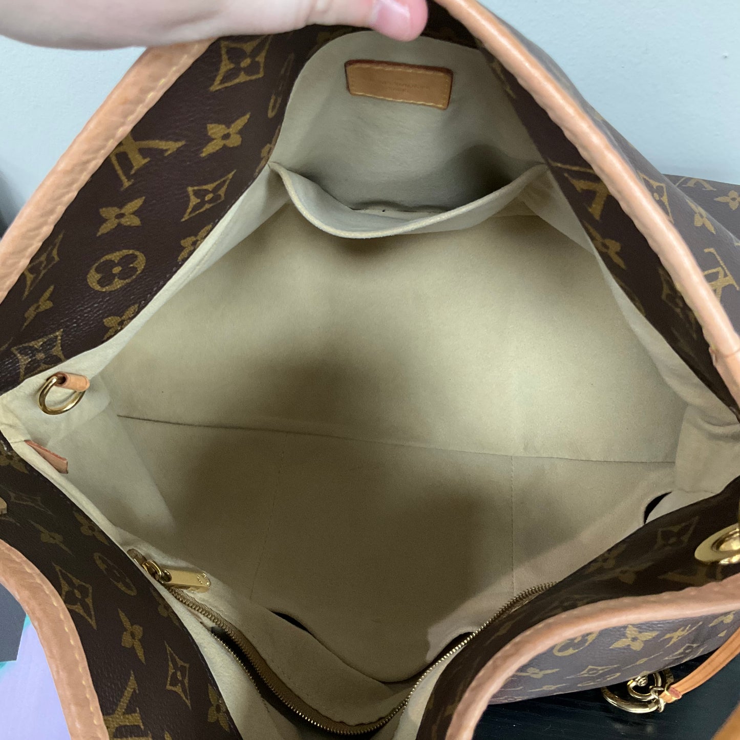 Handbag Luxury Designer By Louis Vuitton In Brown, Size:Large