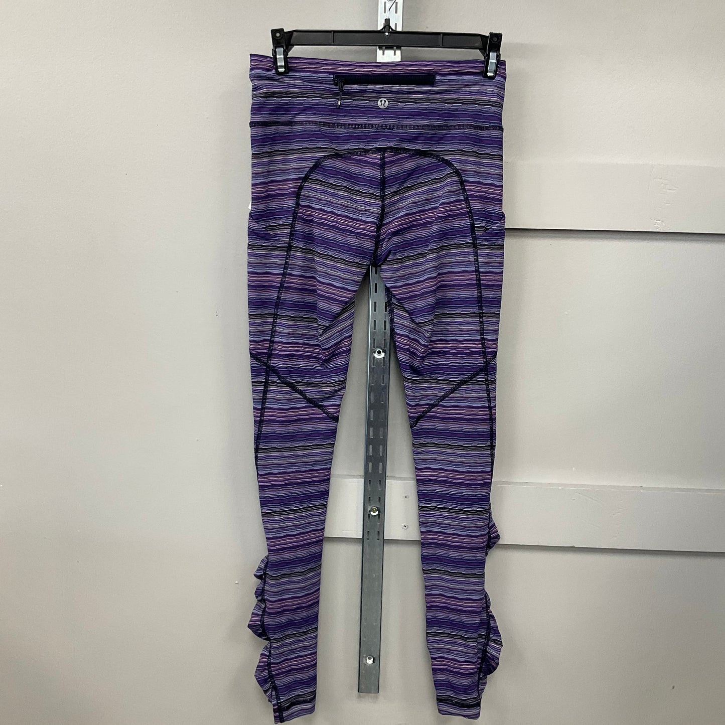 ATHLETIC LEGGINGS by LULULEMON In MULTI, Size: 4