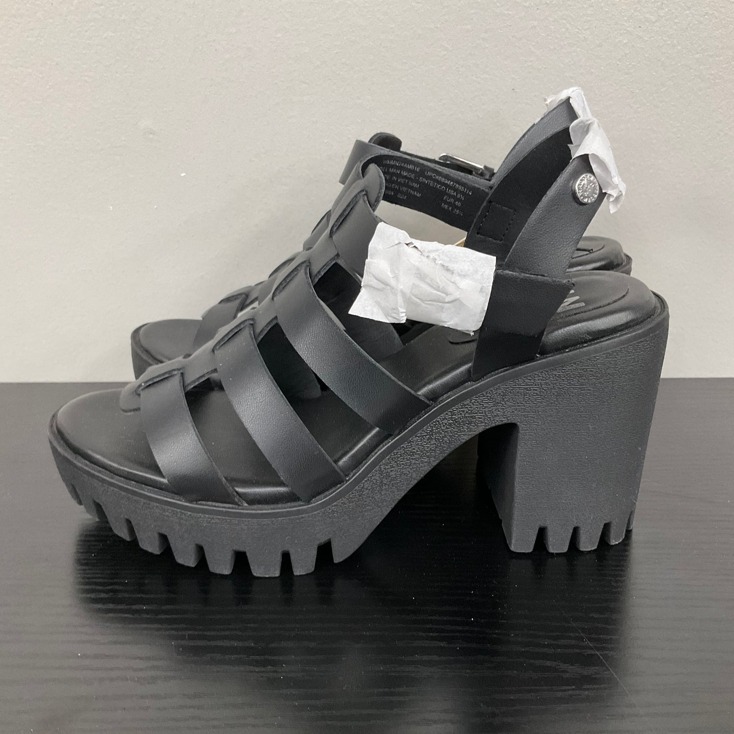 SANDALS HEELS PLATFORM by MADDEN NYC In BLACK, Size: 8.5