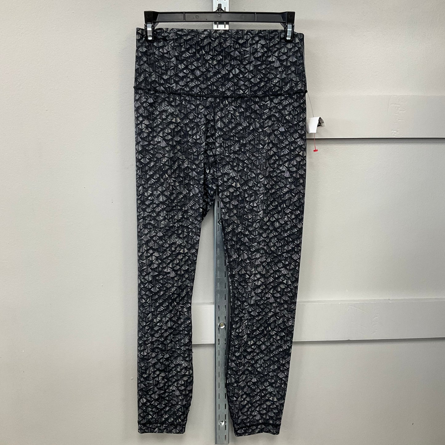 ATHLETIC LEGGINGS by LULULEMON In BLACK, Size: 8