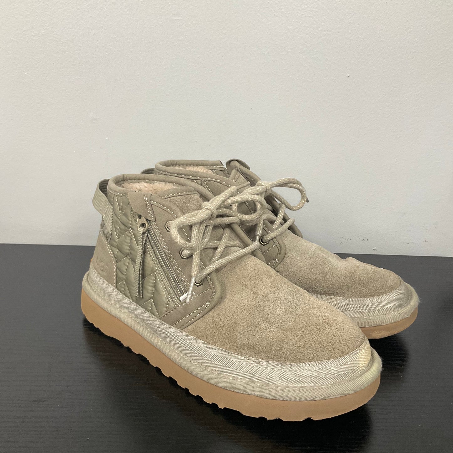 BOOTS DESIGNER by UGG In GREEN, Size: 8