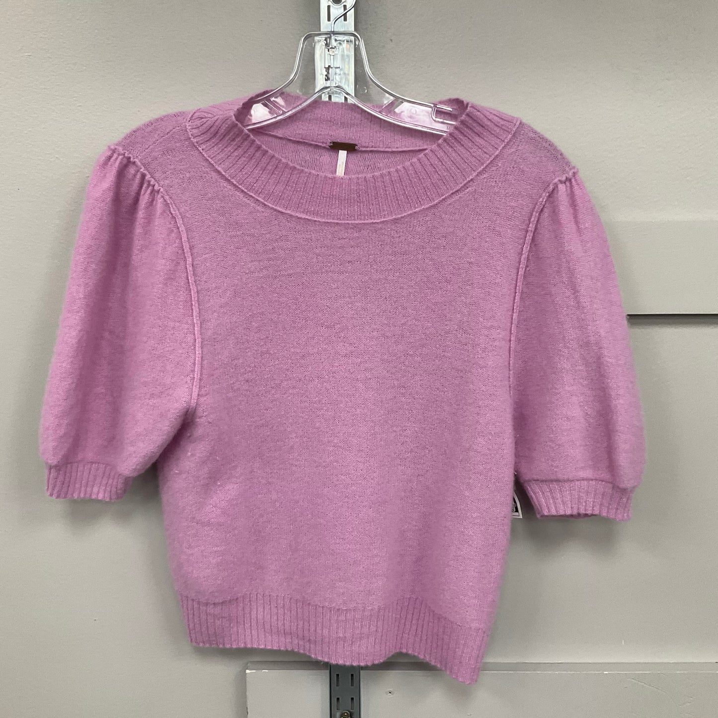 SWEATER SHORT SLEEVE by FREE PEOPLE In PURPLE, Size: XS