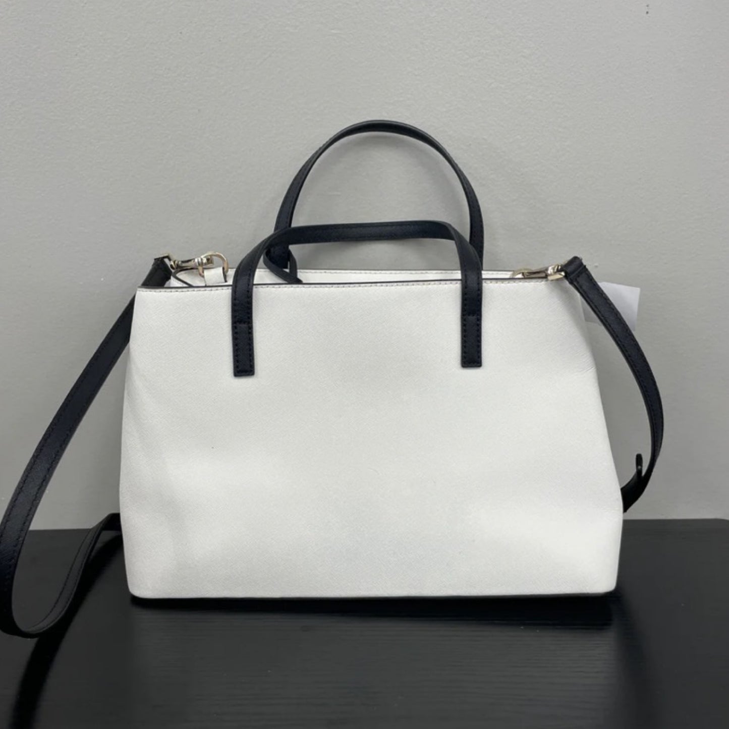 Handbag Designer By Kate Spade In Black & White, Size:Medium