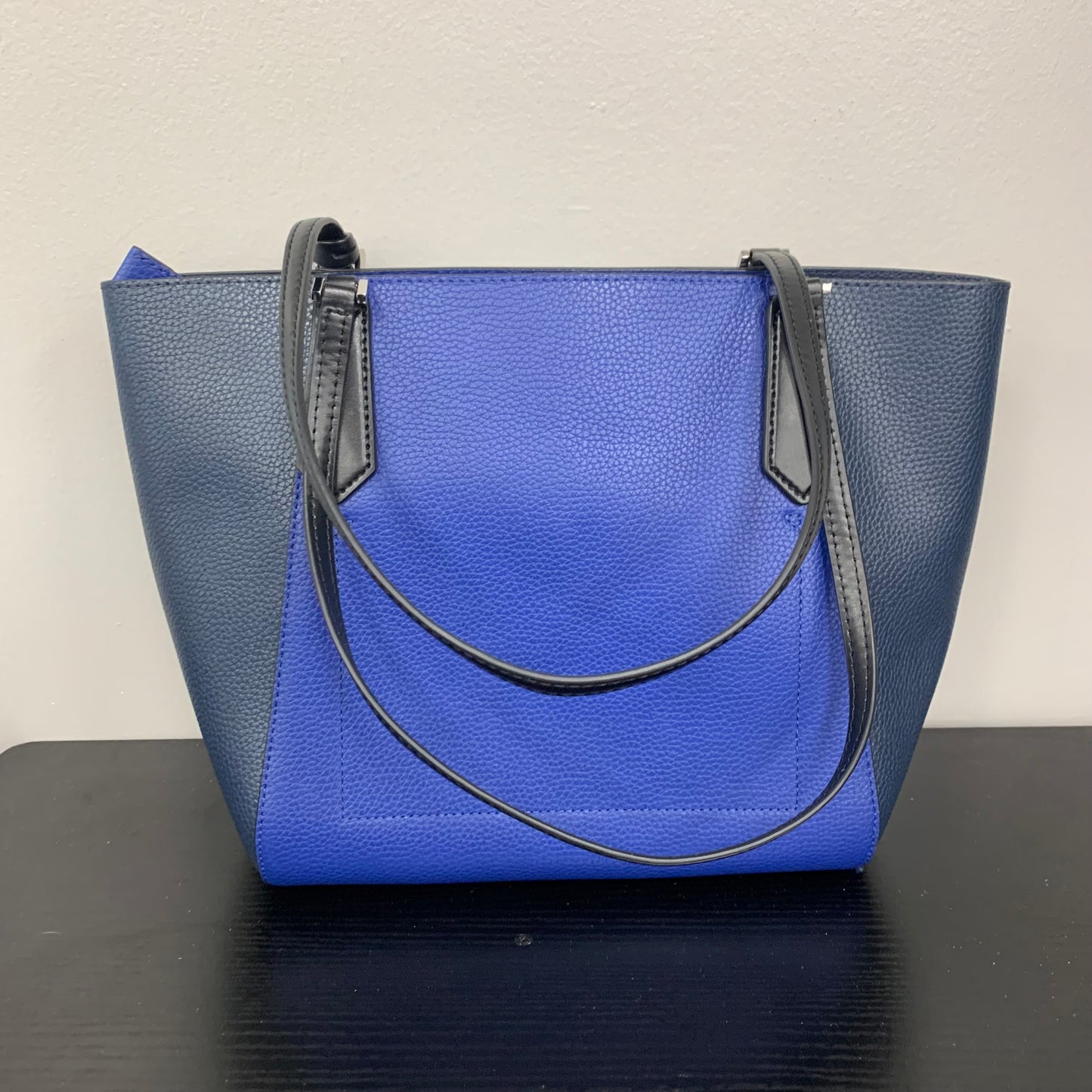 Handbag Designer By Michael Kors In Black & Blue, Size:Medium